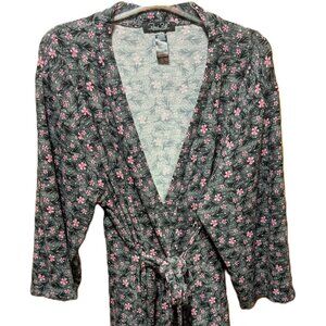 EUC Soft Lightweight Robe Gray w/Pink Flowers